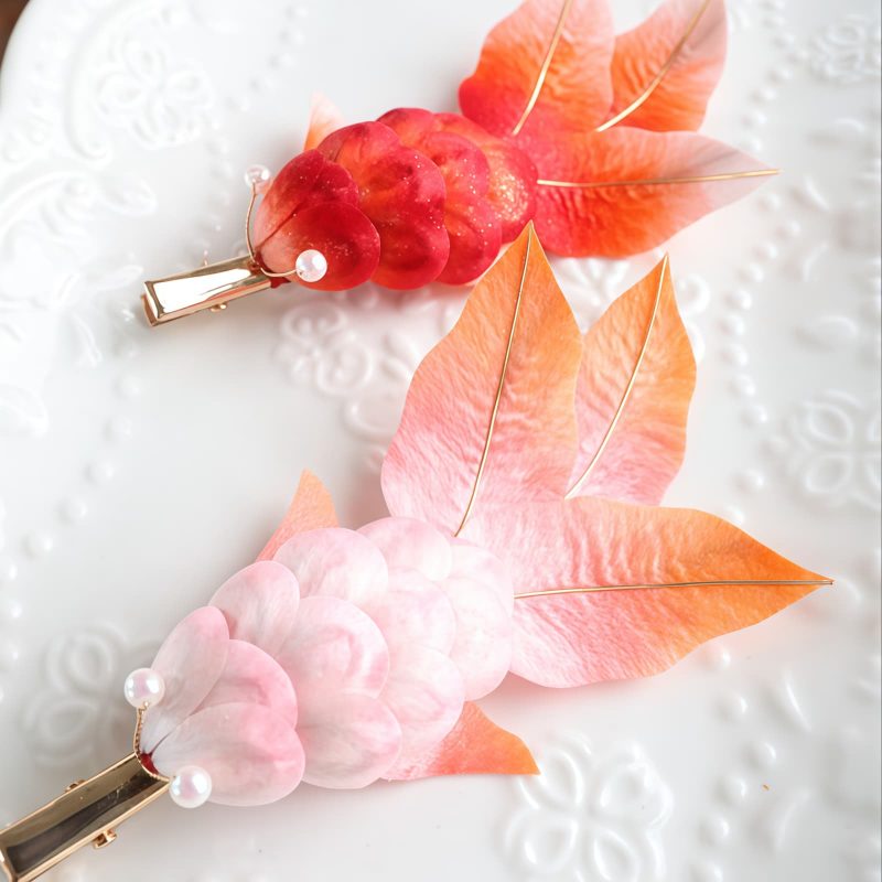 Broche de Carpa Koi de Seda de Morera Hechas a Mano Handmade Mulberry Silk Koi Fish Brooch