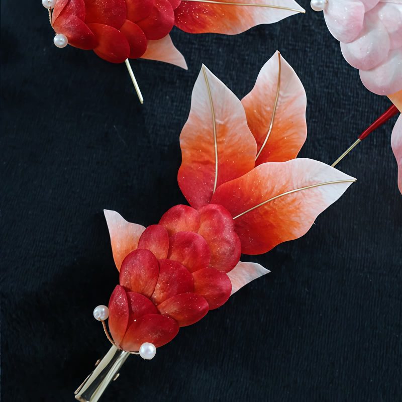 Broche de Carpa Koi de Seda de Morera Hechas a Mano Handmade Mulberry Silk Koi Fish Brooch