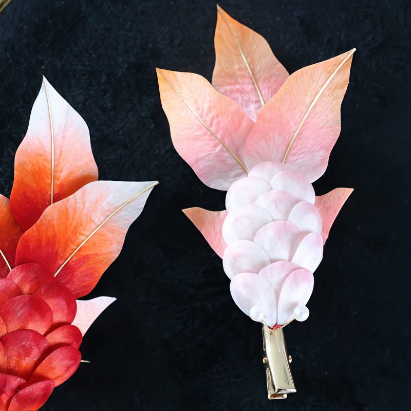 Broche de Carpa Koi de Seda de Morera Hechas a Mano Handmade Mulberry Silk Koi Fish Brooch