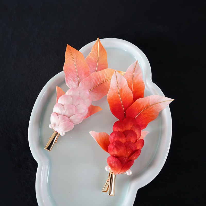 Broche de Carpa Koi de Seda de Morera Hechas a Mano Handmade Mulberry Silk Koi Fish Brooch
