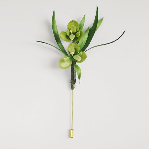 Broche y Horquilla de Flores de Seda de Morera Hechas a Mano Broche y Horquilla de Flores de Seda de Morera Hechas a Mano