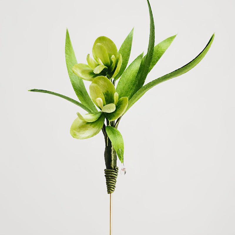 Broche y Horquilla de Flores de Seda de Morera Hechas a Mano Handmade Mulberry Silk Flower Brooch & Hairpin