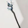 Broche de Mariposa de Terciopelo Hechos a Mano con Seda de Morera Handmade Velvet Butterfly Brooch with Mulberry Silk