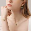 Brincos de Jade com Pingente Sorte Jade Luck Drop Earrings