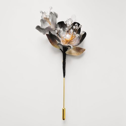 Broche de Flor Artesanal de Seda de Morera Broche de Flor Artesanal de Seda de Morera
