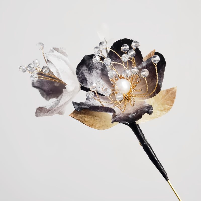 Broche de Flor Artesanal de Seda de Morera Mulberry Silk Handmade Flower Brooch