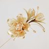 Broche de Camelia Blanca hecha a mano con seda de morera Mulberry Silk Handmade White Camellia Brooch