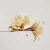 Broche de Camelia Blanca hecha a mano con seda de morera Mulberry Silk Handmade White Camellia Brooch