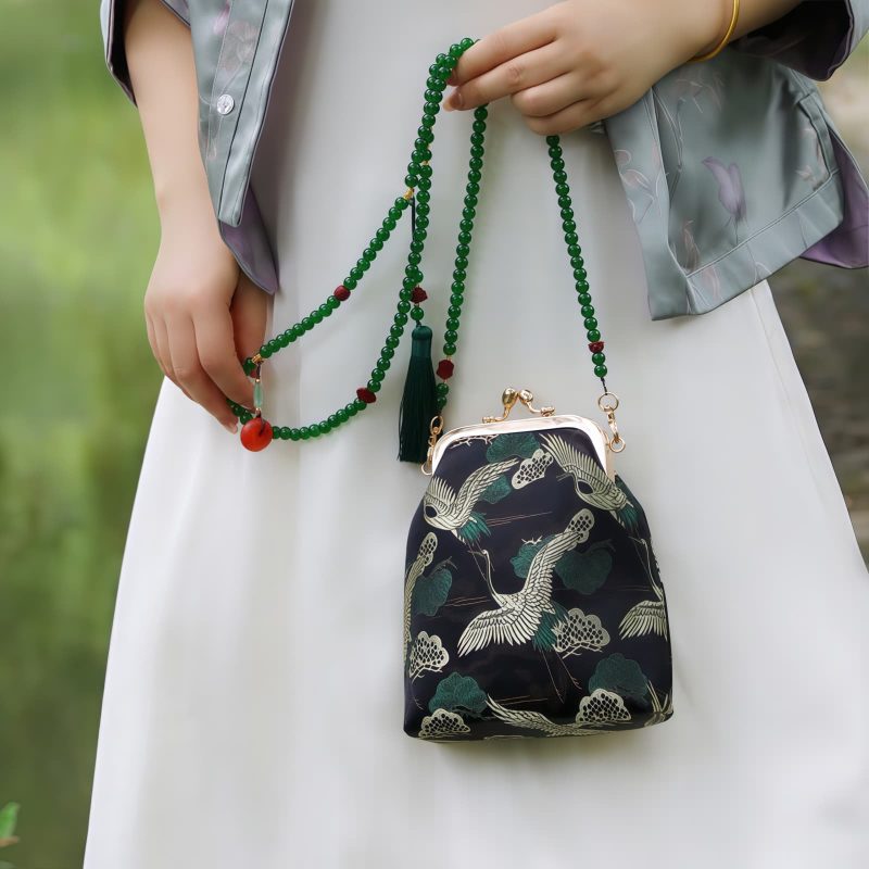 حقيبة سلسلة لؤلؤ مطرزة على الطراز الصيني العتيق Retro Chinese Embroidery Pearl Chain Bag