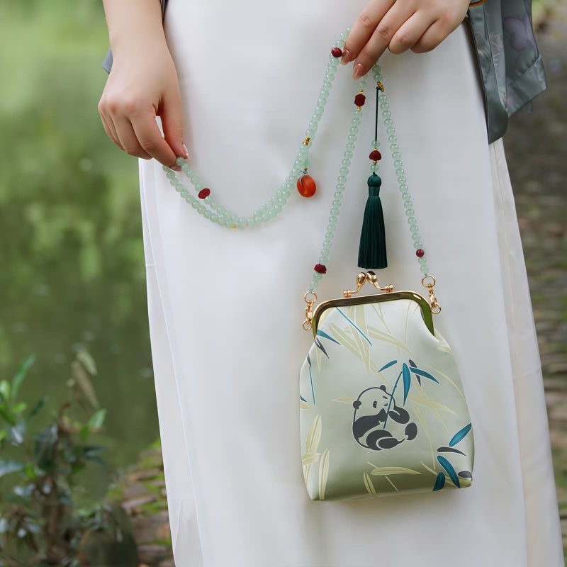 حقيبة سلسلة لؤلؤ مطرزة على الطراز الصيني العتيق Retro Chinese Embroidery Pearl Chain Bag