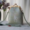 حقيبة سلسلة لؤلؤ مطرزة على الطراز الصيني العتيق Retro Chinese Embroidery Pearl Chain Bag