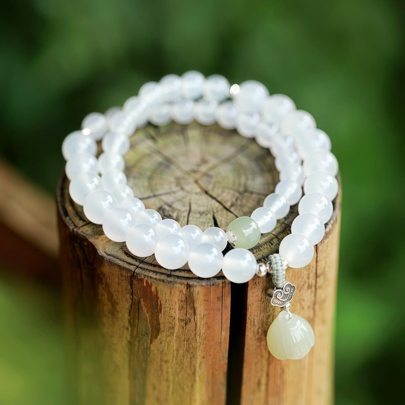 Pulsera de Protección de Ágata Blanca Tibetana con Loto Tibetan White Agate Lotus Protection Bracelet