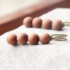 Broche Curativa Vintage de Sándalo Vintage Sandalwood Healing Brooch