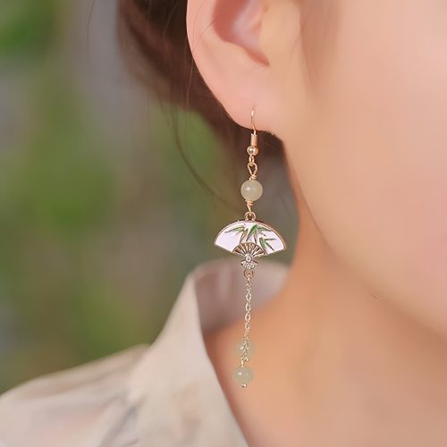 Aretes de Bambú y Jade con baño de Oro de 14K Aretes de Bambú y Jade con baño de Oro de 14K