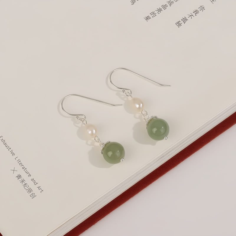 Aretes de Jade y Perla con Plata 925: Sabiduría Ancestral 925 Silver Jade Pearl Wisdom Earrings
