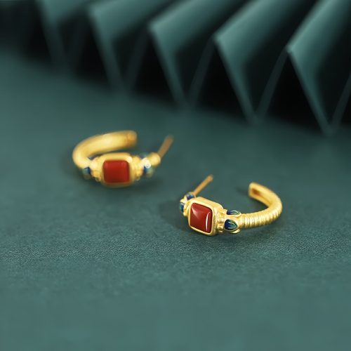 Aretes de Plata 925 con Ágata Roja y Diseño de Loto Aretes de Plata 925 con Ágata Roja y Diseño de Loto
