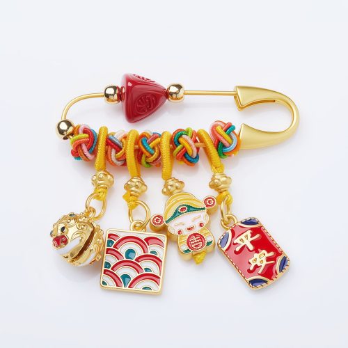 Broche Artesanal de Cai Shen con Cinabrio Broche Artesanal de Cai Shen con Cinabrio