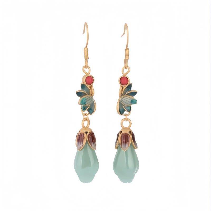 Aretes colgantes con flor de magnolia de jade Jade Magnolia Flower Dangle Earrings