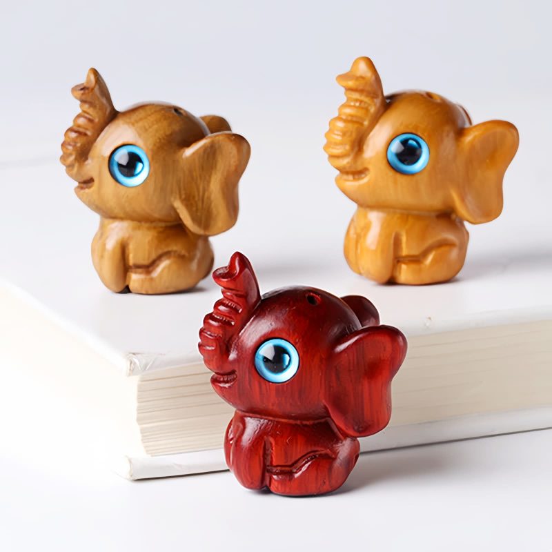 Miniatura de Sândalo Vermelho: Elefante Protetor Red Sandalwood Mini Elephant Decoration