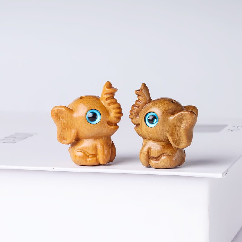 Miniatura de Sândalo Vermelho: Elefante Protetor Red Sandalwood Mini Elephant Decoration