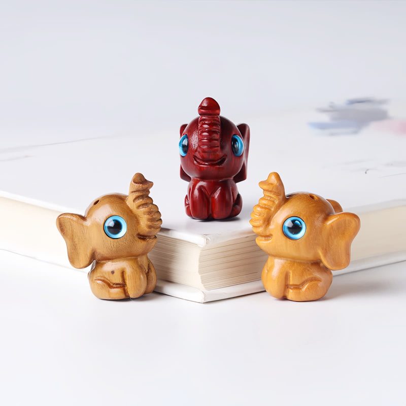 Miniatura de Sândalo Vermelho: Elefante Protetor Red Sandalwood Mini Elephant Decoration