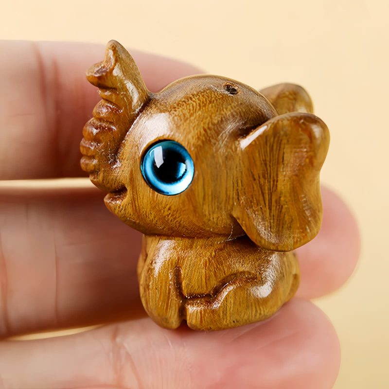 Miniatura de Sândalo Vermelho: Elefante Protetor Red Sandalwood Mini Elephant Decoration