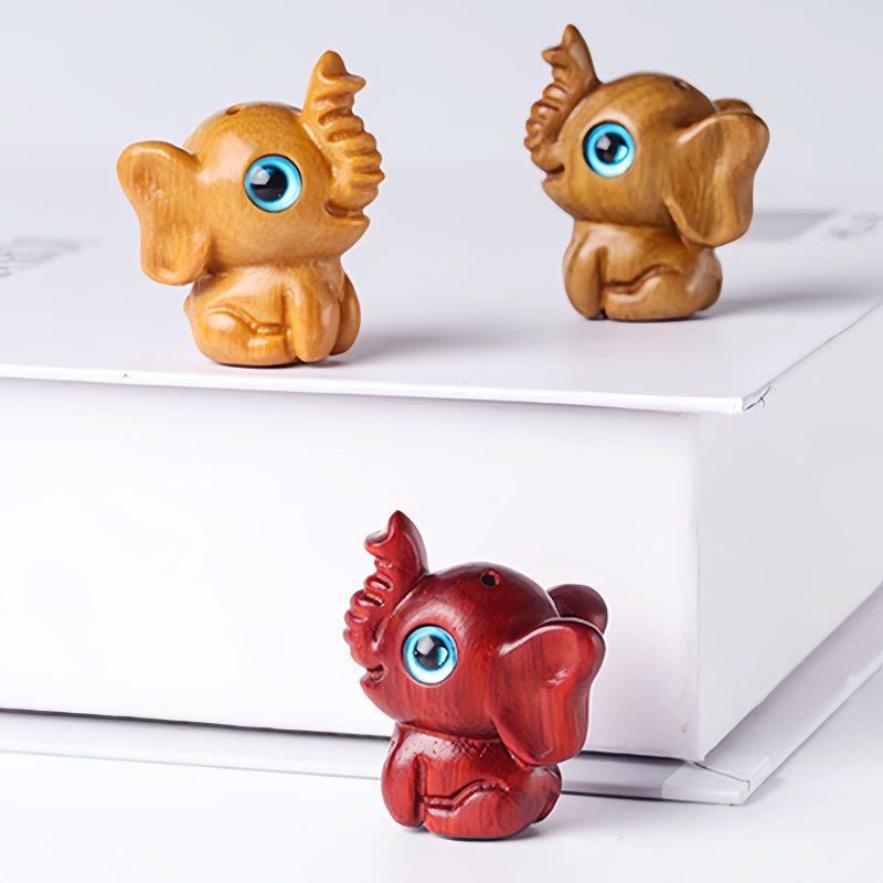 Miniatura de Sândalo Vermelho: Elefante Protetor Red Sandalwood Mini Elephant Decoration