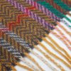 Chale Tibetano con Borlas Onduladas y Colores Vibrantes Tibetan Colorful Wavy Tassel Shawl