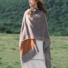 Chal de Rayas con Patrón de Diamante Tibetano Tibetan Diamond Pattern Striped Shawl