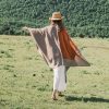 Chal de Rayas con Patrón de Diamante Tibetano Tibetan Diamond Pattern Striped Shawl