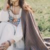 Chal de Rayas con Patrón de Diamante Tibetano Tibetan Diamond Pattern Striped Shawl