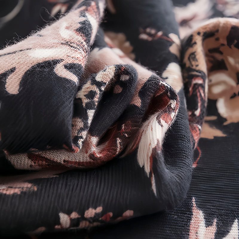 Tibeter Schal mit Blumenmuster Tibetan Floral Print Shawl