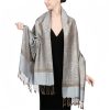 Chale Tibetano con Borlas Jacquard Tibetan Jacquard Tassel Shawl