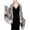 Chale Tibetano con Borlas Jacquard Tibetan Jacquard Tassel Shawl