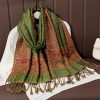 Chale Tibetano de Poliéster con Diseño Floral Colorido Tibetan Polyester Colorful Floral Design Shawl