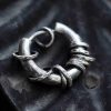 Aretes de Plata Tibetana Martillados a Mano para Protección Hand-hammered Tibetan Silver Protection Earrings