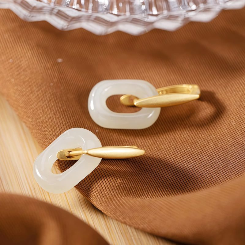 Aretes de Jade Blanco Tibetano para la Bendición Tibetan White Jade Blessing Earrings