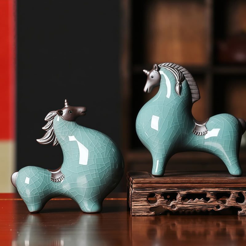Decoración de Caballo de Cerámica Tradicional para el Éxito Traditional Ceramic Horse Decoration for Success