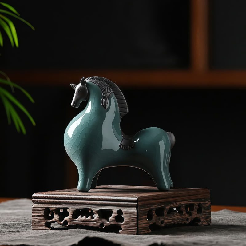 Decoración de Caballo de Cerámica Tradicional para el Éxito Traditional Ceramic Horse Decoration for Success