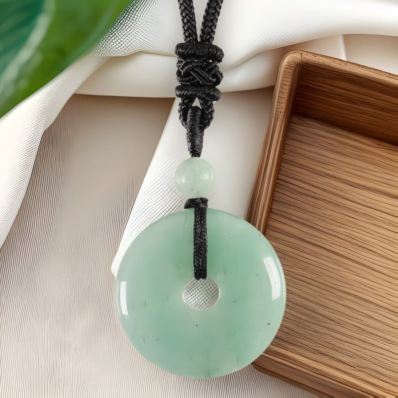 Colar Pingente de Cristal Curativo Moeda da Sorte Lucky Coin Healing Crystal Necklace Pendant