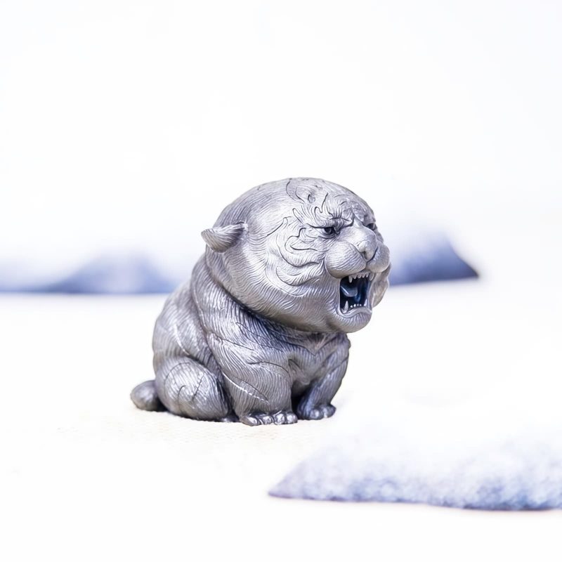 Miniatura de Tigre Rugiente de Hierro Oxidado Rust Iron Mini Roaring Tiger Statue