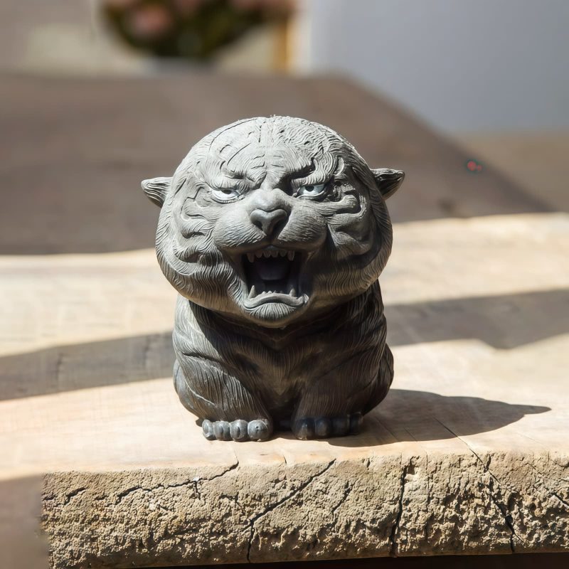 Miniatura de Tigre Rugiente de Hierro Oxidado Rust Iron Mini Roaring Tiger Statue