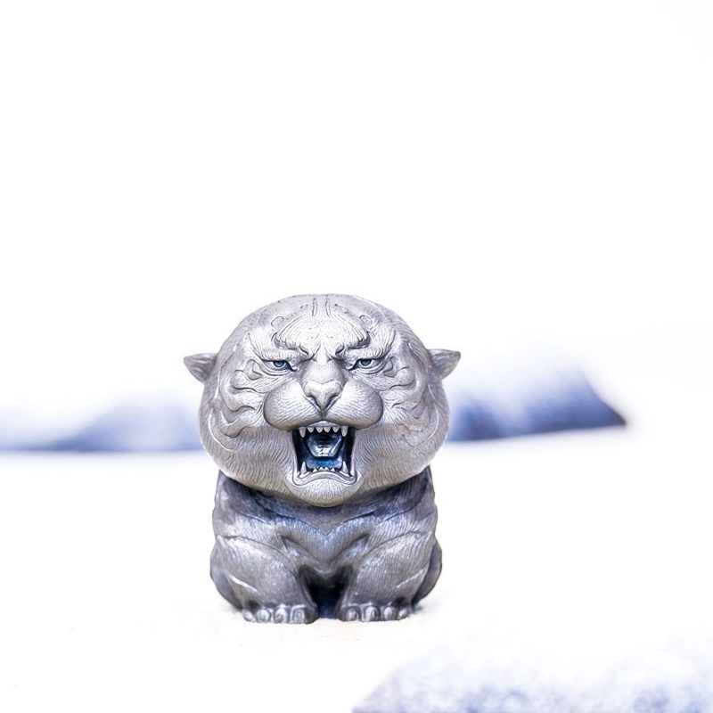 Miniatura de Tigre Rugiente de Hierro Oxidado Rust Iron Mini Roaring Tiger Statue