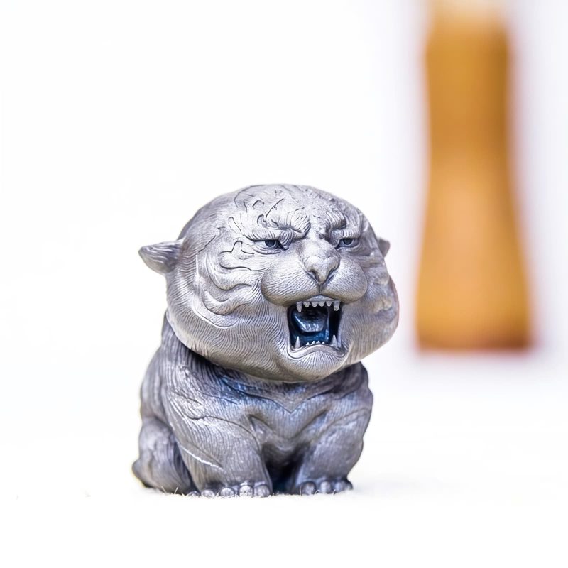 Miniatura de Tigre Rugiente de Hierro Oxidado Rust Iron Mini Roaring Tiger Statue
