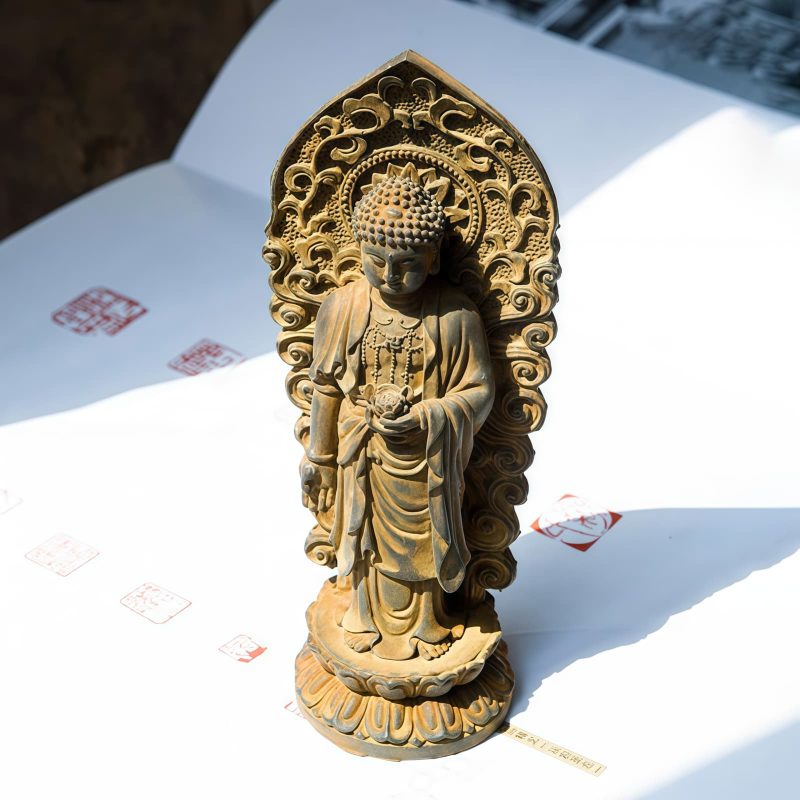 Dekorasi Patung Avalokitesvara dari Bubuk Besi Iron Powder Avalokitesvara Statue Decoration