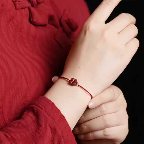 Pulsera de Trébol de Cuatro Hojas de Cinabrio Natural Pulsera de Trébol de Cuatro Hojas de Cinabrio Natural