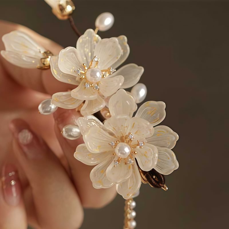 Pasador de Pelo con Borla de Magnolia de Aleación Alloy Magnolia Tassel Hair Clip