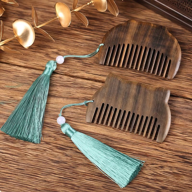 مشط جيبي من خشب الصندل الأخضر حسب الأبراج الصينية Chinese Zodiac Green Sandalwood Portable Comb