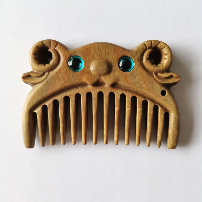 مشط جيبي من خشب الصندل الأخضر حسب الأبراج الصينية Chinese Zodiac Green Sandalwood Portable Comb
