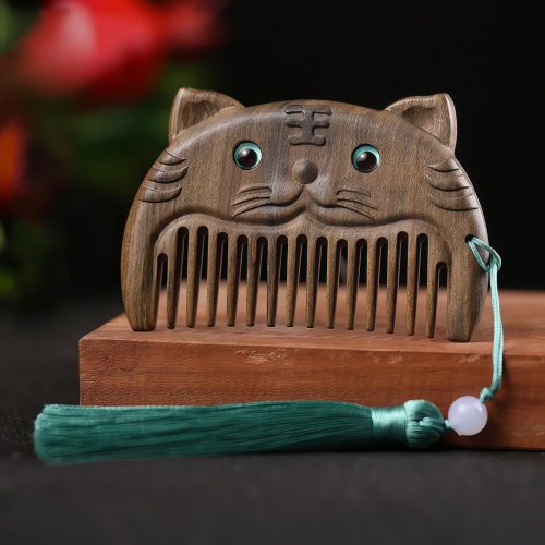 Peine Portátil de Madera de Sándalo Verde del Zodiaco Chino Peine Portátil de Madera de Sándalo Verde del Zodiaco Chino